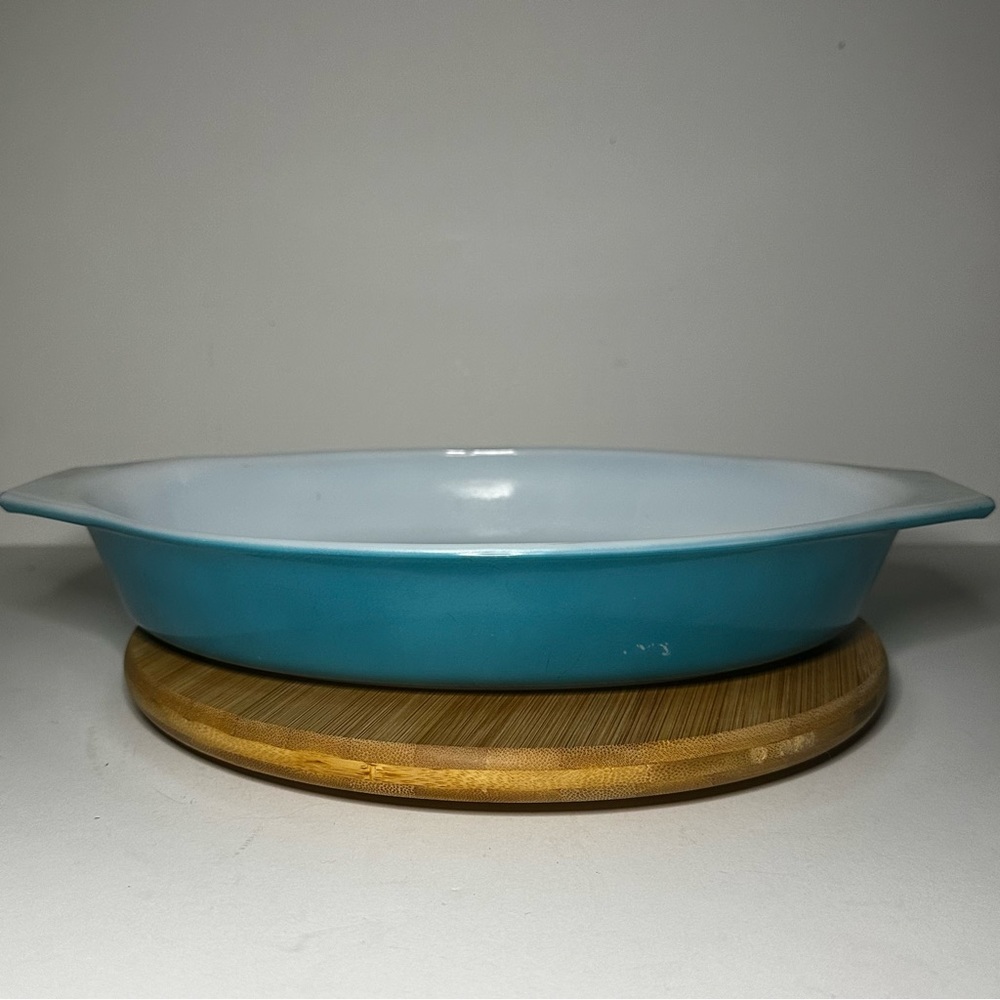 Vintage Pyrex Teal/Turquoise Blue Oval Casserole Dish 1 1/2 quart - Picture 15 of 16